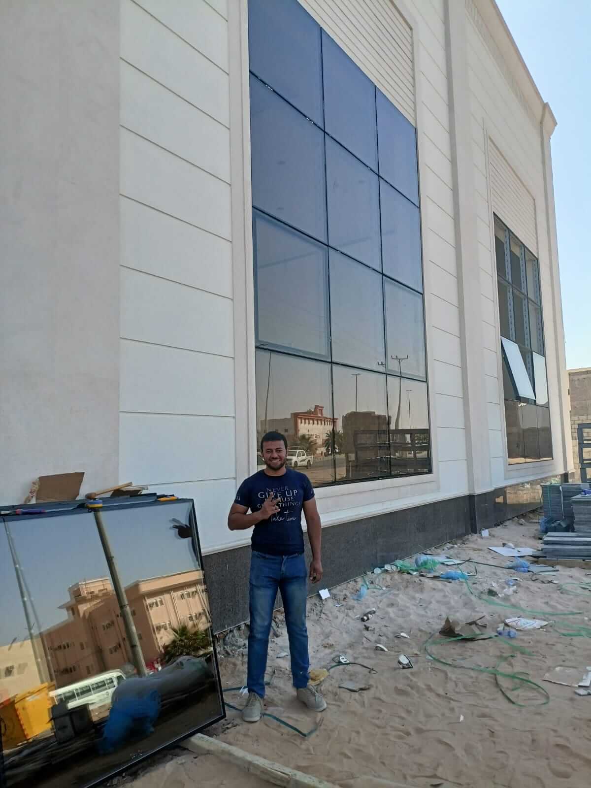 معلم المنيوم الرياض