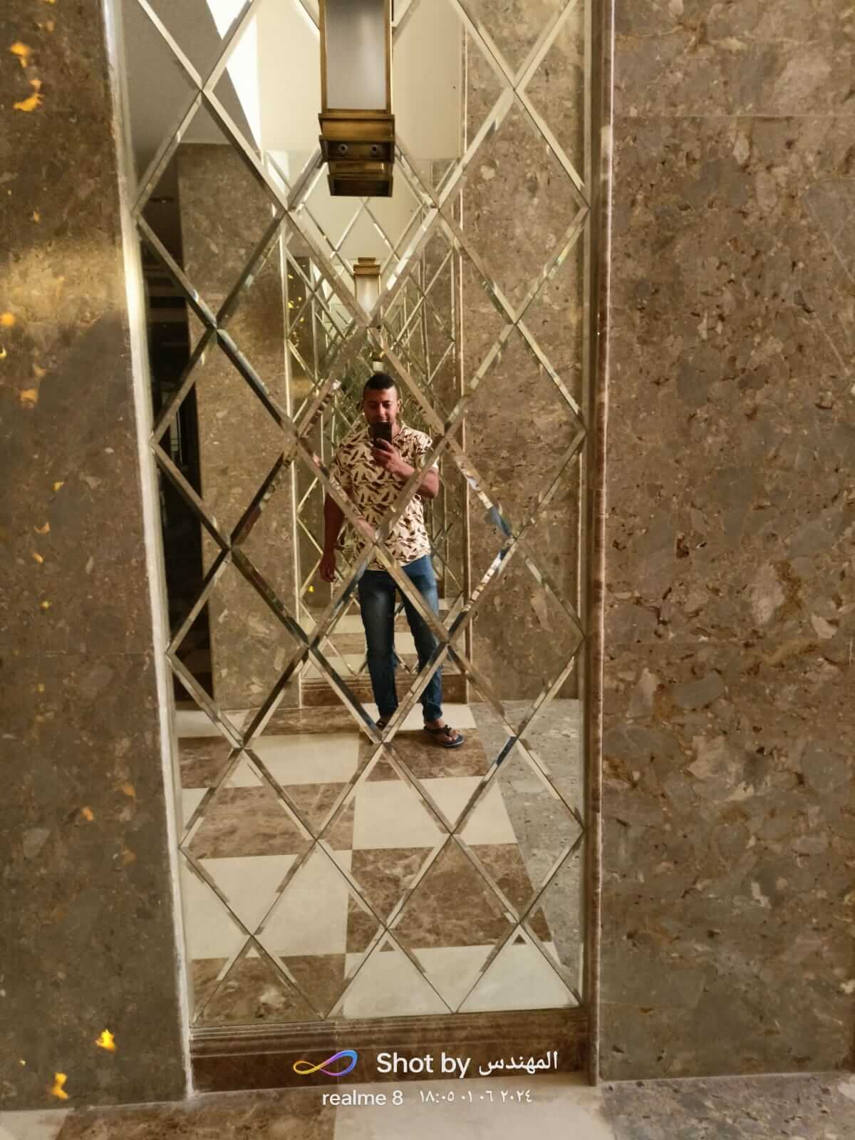 شركة تفصيل مرايا جداريه